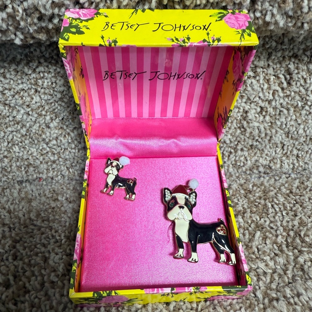 Betsey Johnson Women’s French Bulldog Brooch, Pin and Watch Collection - Picture 11 of 14